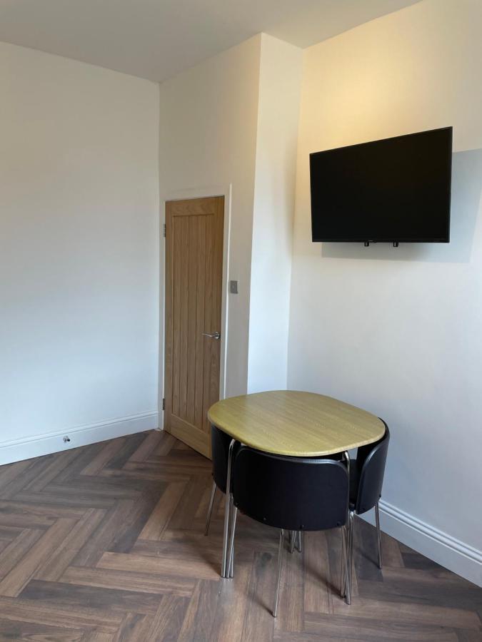 Glasgow Airport Apartments Paisley Kültér fotó